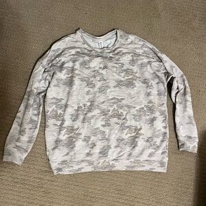 Athleta Studio to Street Camo Relaxed Sweatshirt, size Large